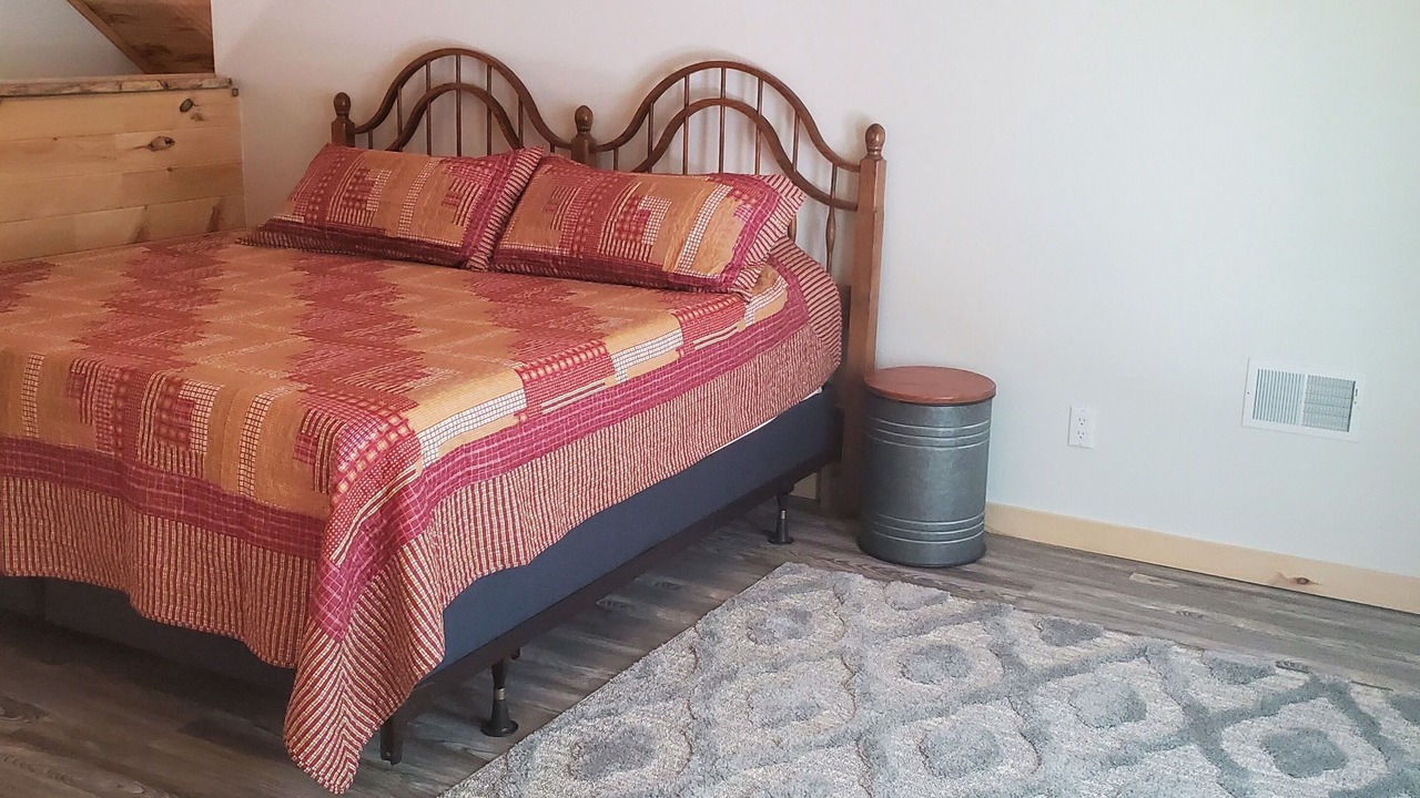 Photo of Bedroom in Benton