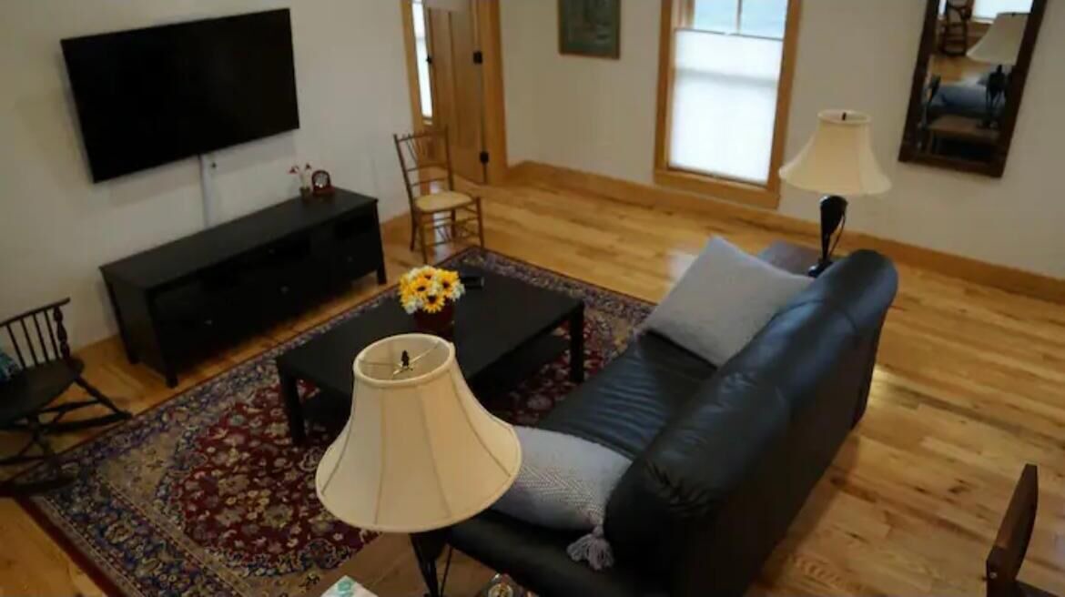 Photo of Livingroom in Peninsula