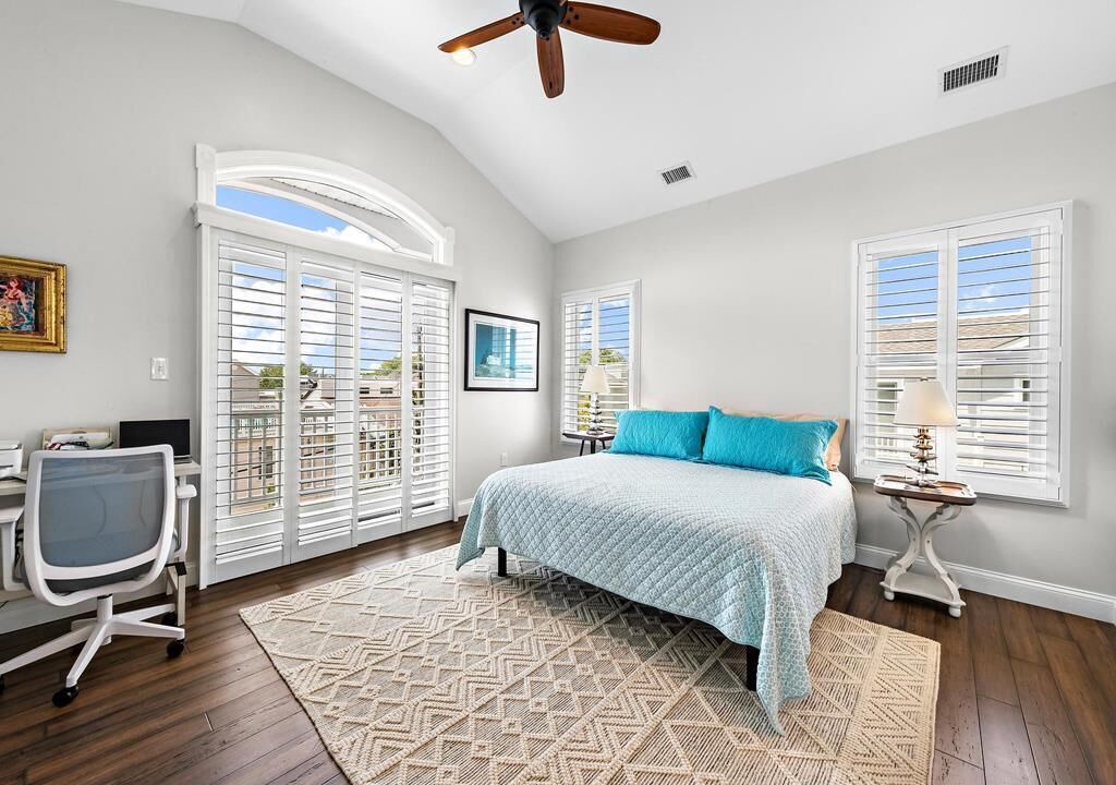 Photo of Bedroom in North Beach