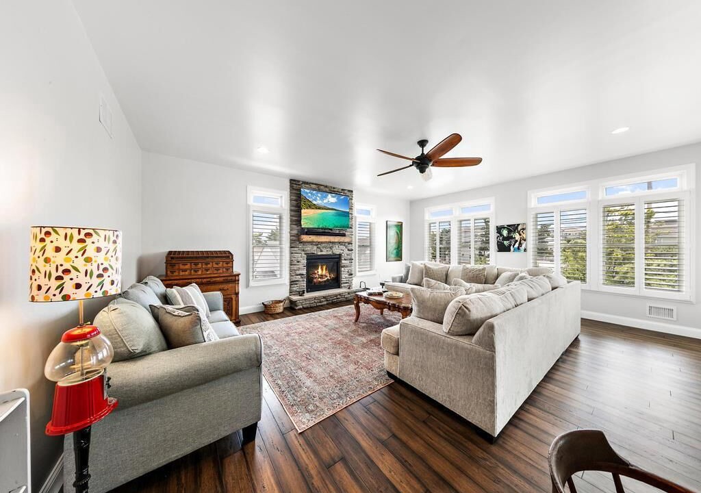 Photo of Livingroom in North Beach