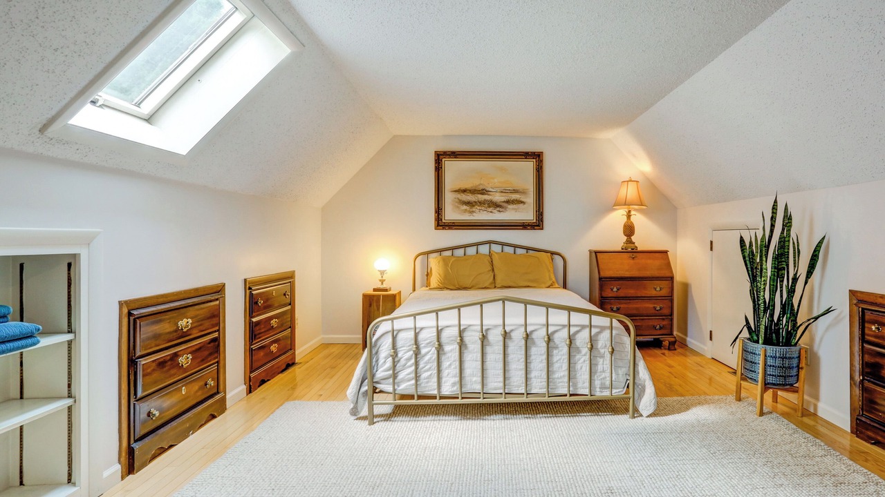 Photo of Bedroom in Willow Street