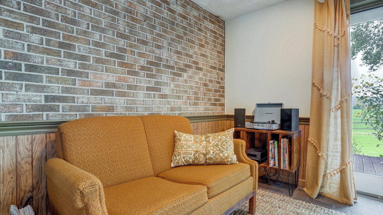 Photo of Livingroom in Willow Street