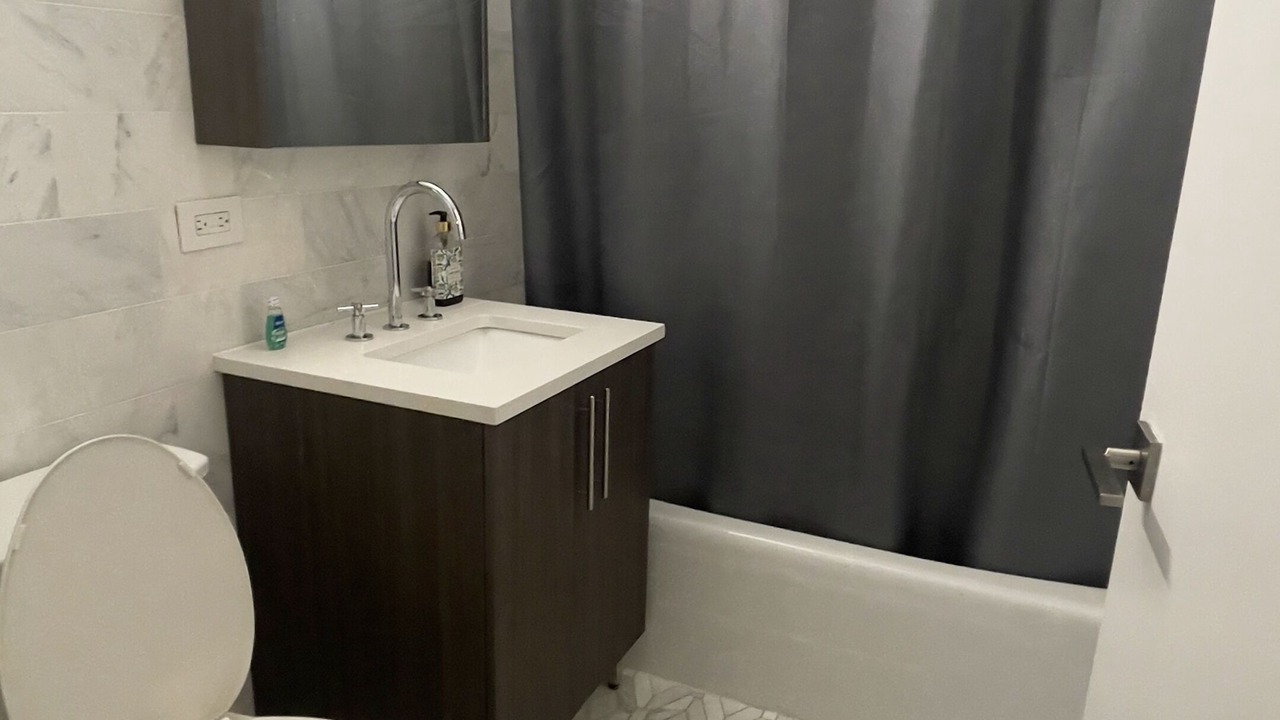 Photo of Bathroom in Hunters Point