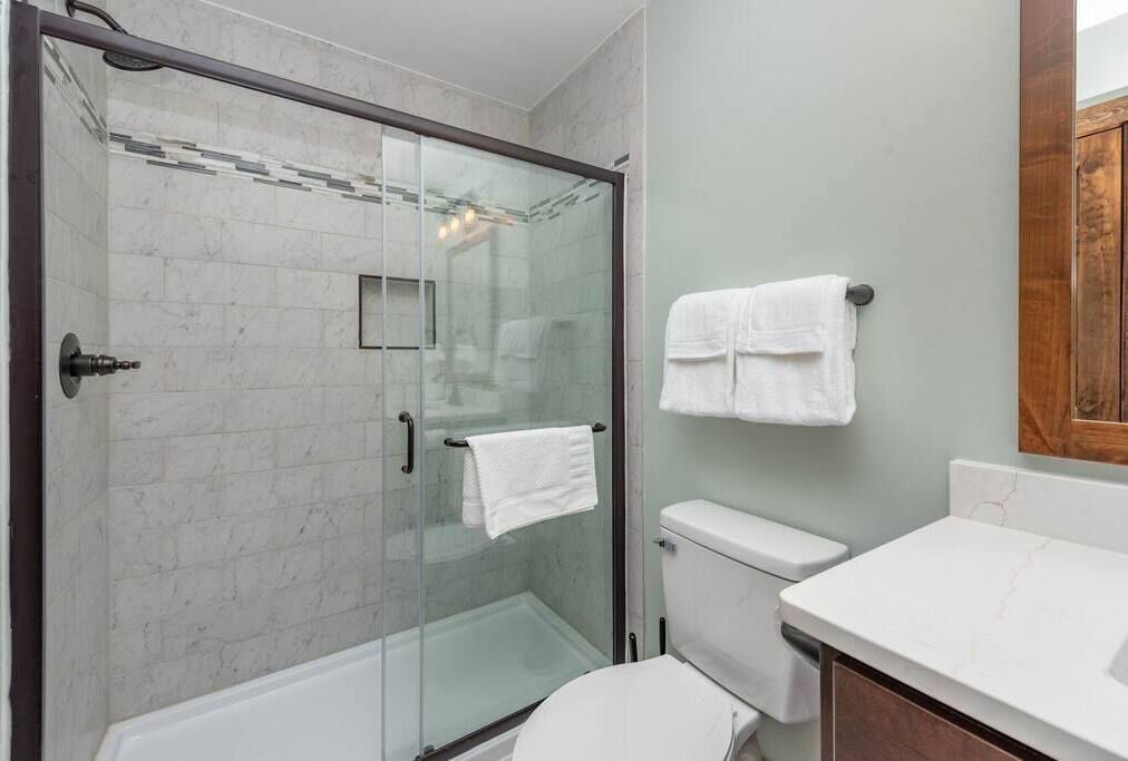 Photo of Bathroom in Waterfront Greens