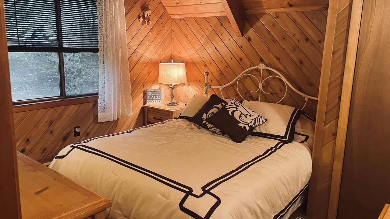 Photo of Bedroom in Hamlin