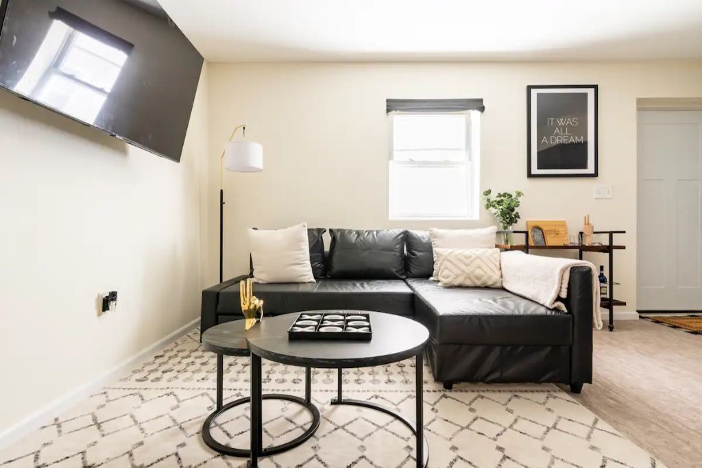 Photo of Livingroom in Elizabeth