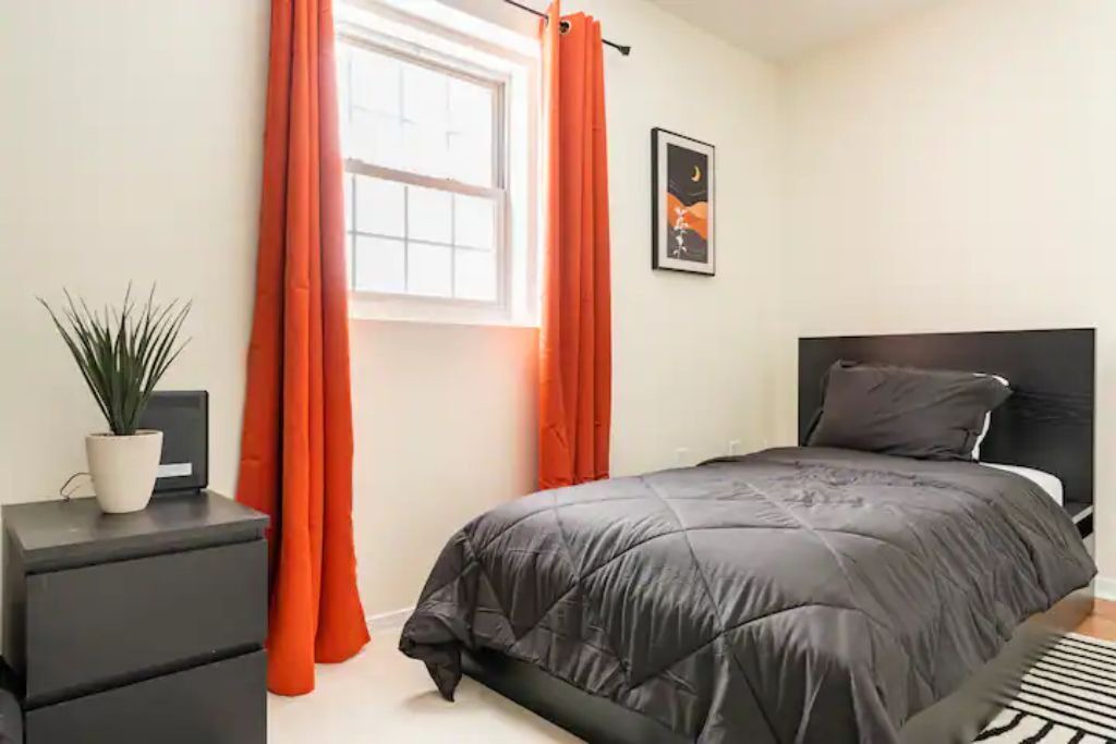 Photo of Bedroom in Elizabeth