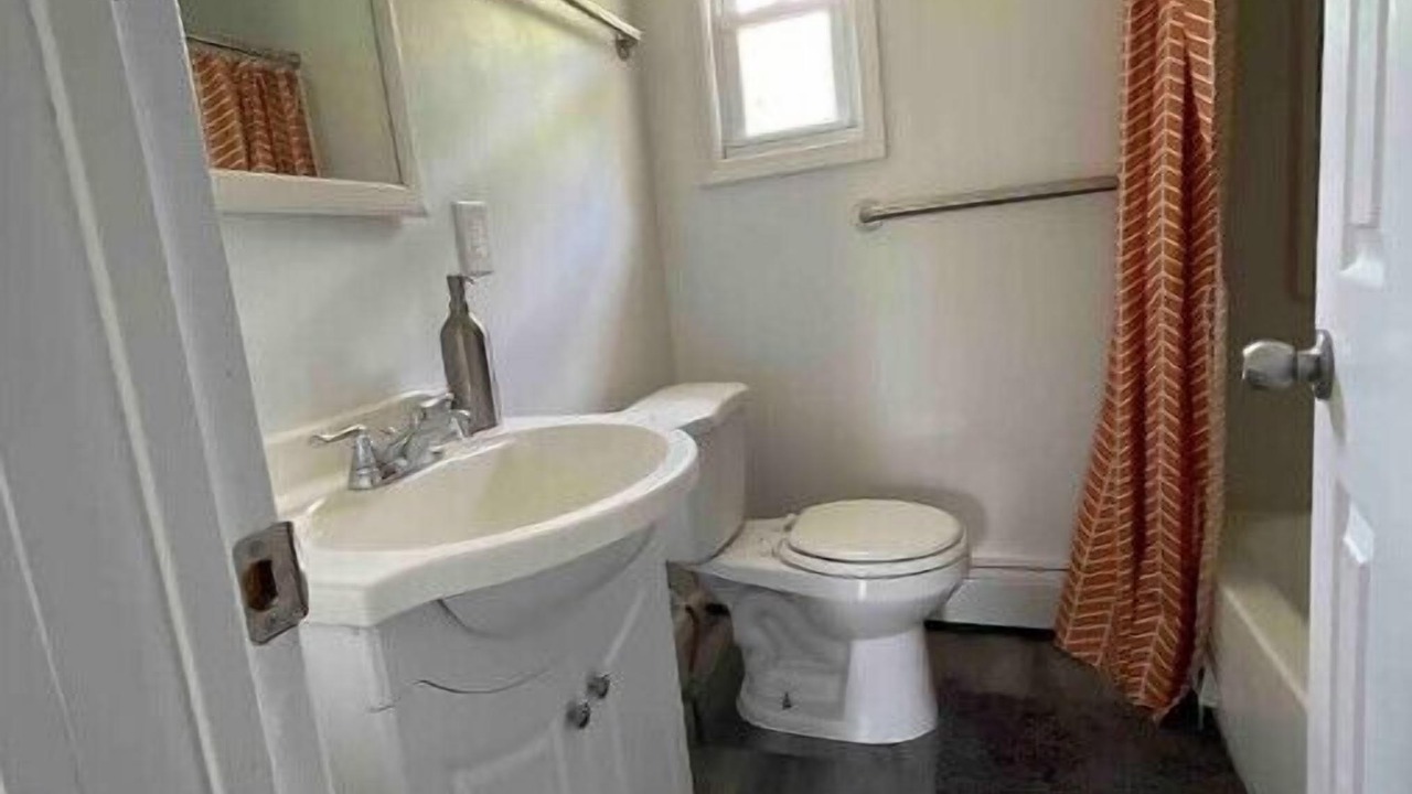 Photo of Bathroom in Greenfield Park