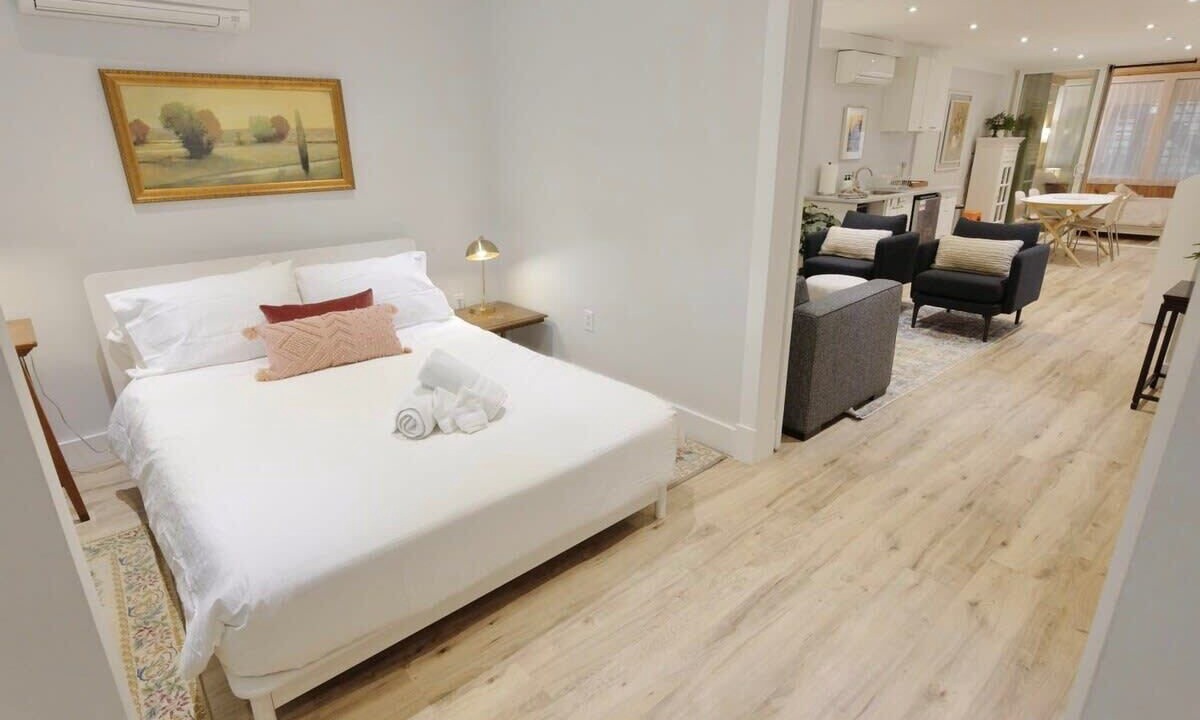 Photo of Bedroom in Near Northeast