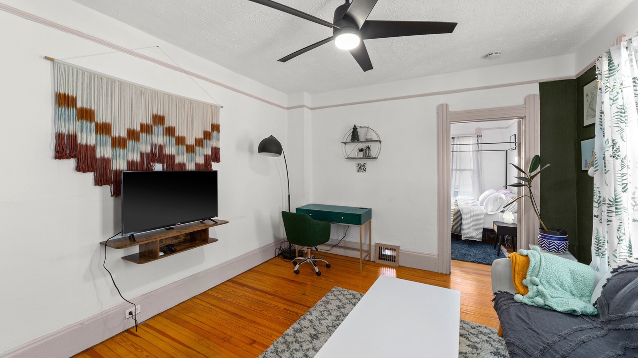 Photo of Bedroom in Little Italy