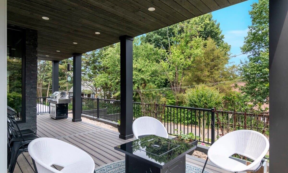 Photo of Outdoor in Virginia Square