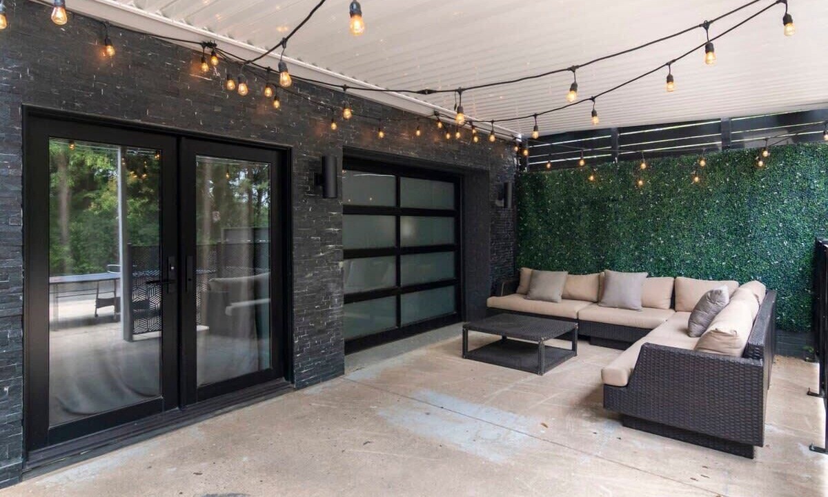 Photo of Patio Balcony in Virginia Square