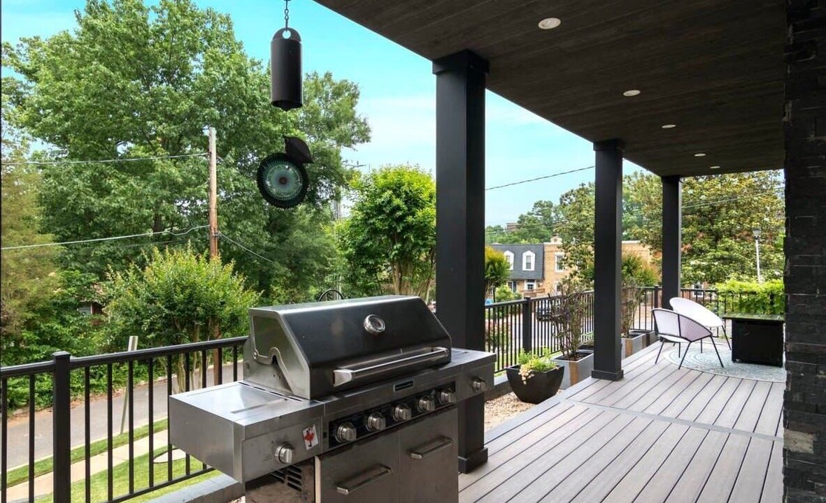 Photo of Outdoor in Virginia Square