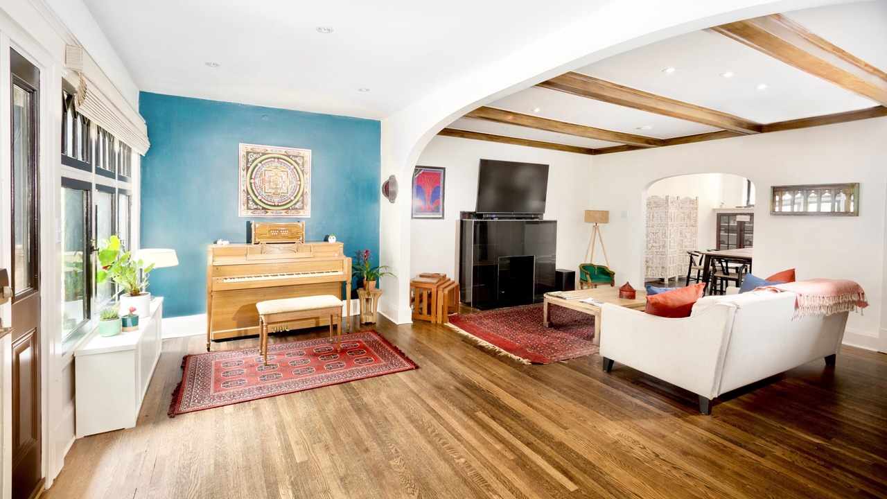 Photo of Livingroom in Shadyside