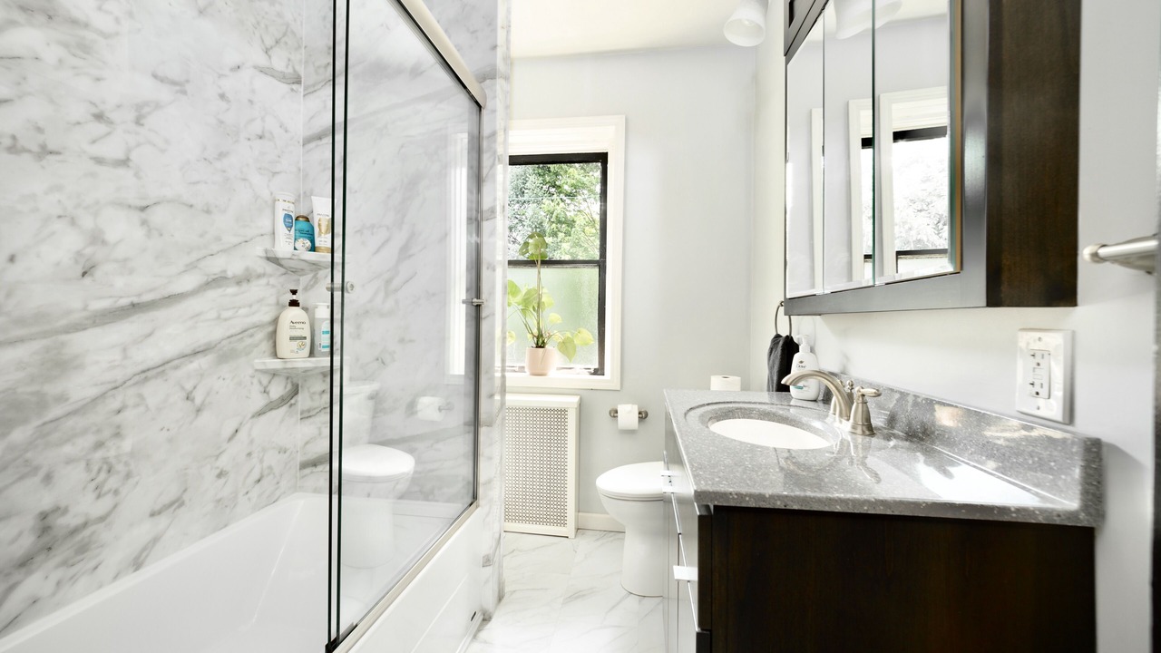 Photo of Bathroom in Shadyside