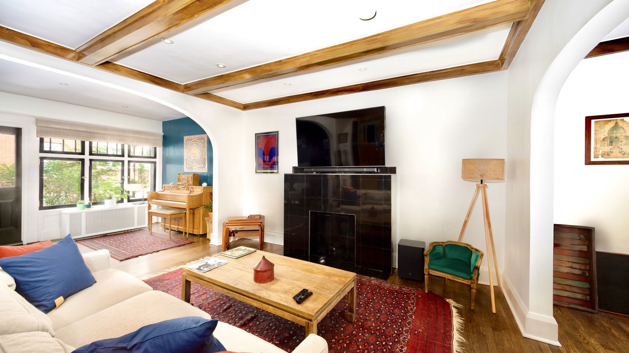 Photo of Livingroom in Shadyside