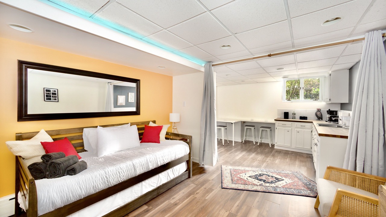 Photo of Bedroom in Shadyside