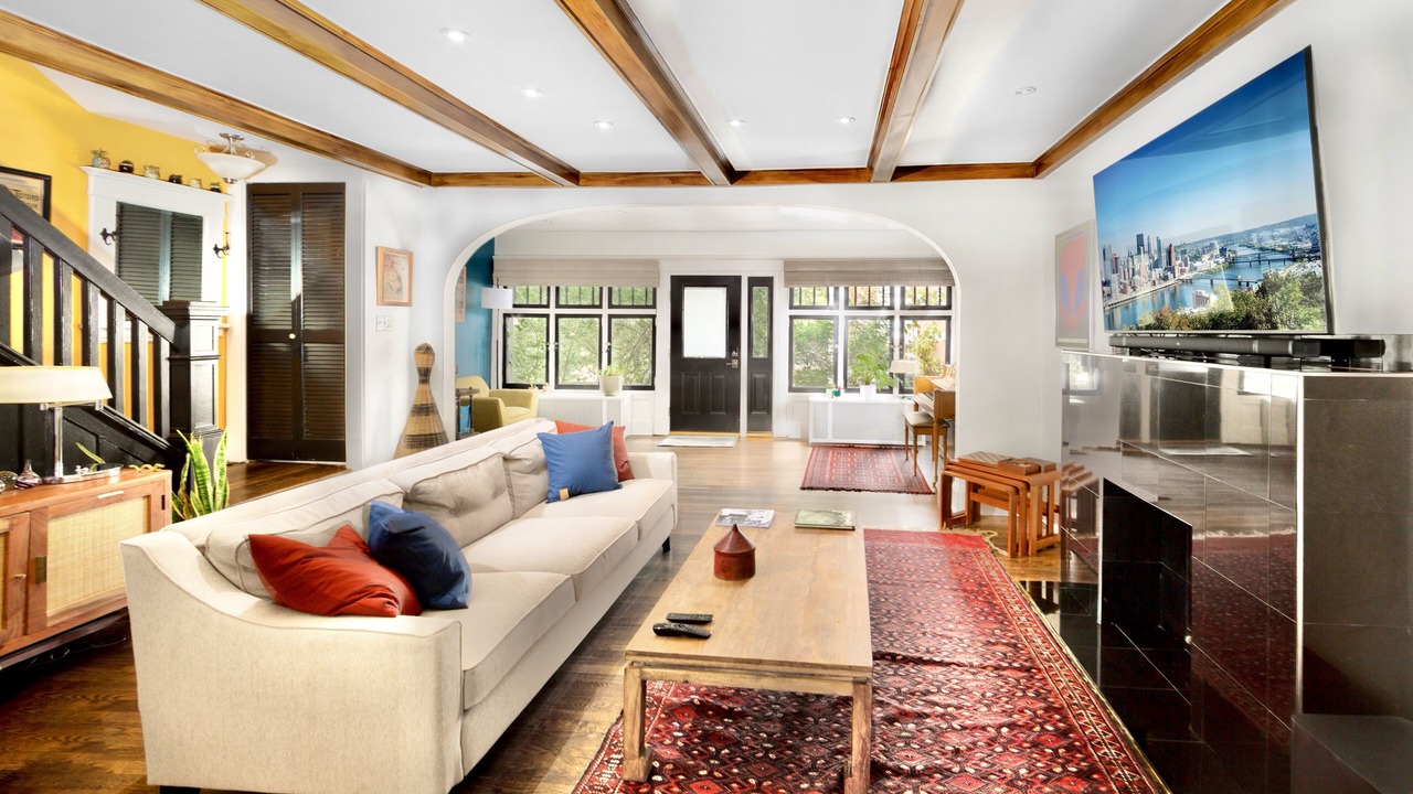 Photo of Livingroom in Shadyside