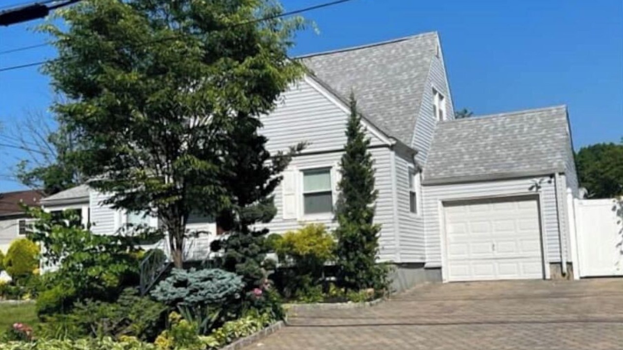 Photo of Outdoor in Teaneck