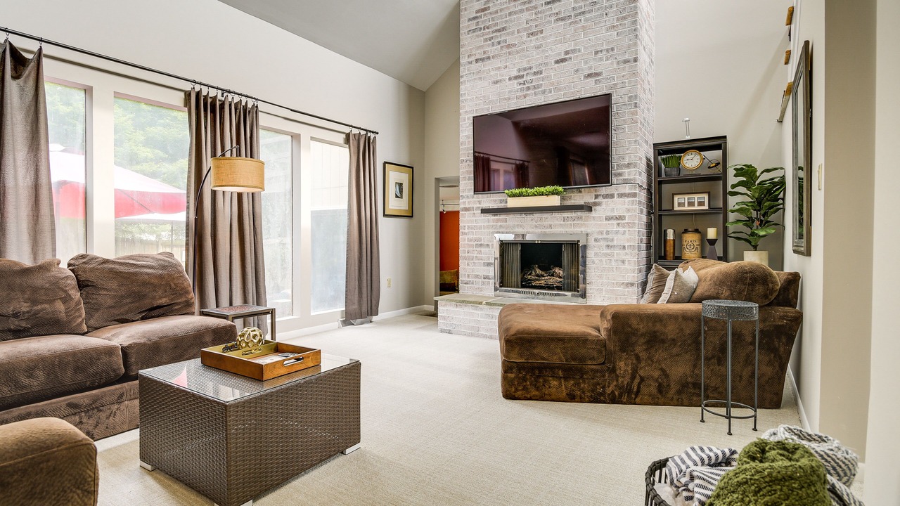 Photo of Livingroom in Eden