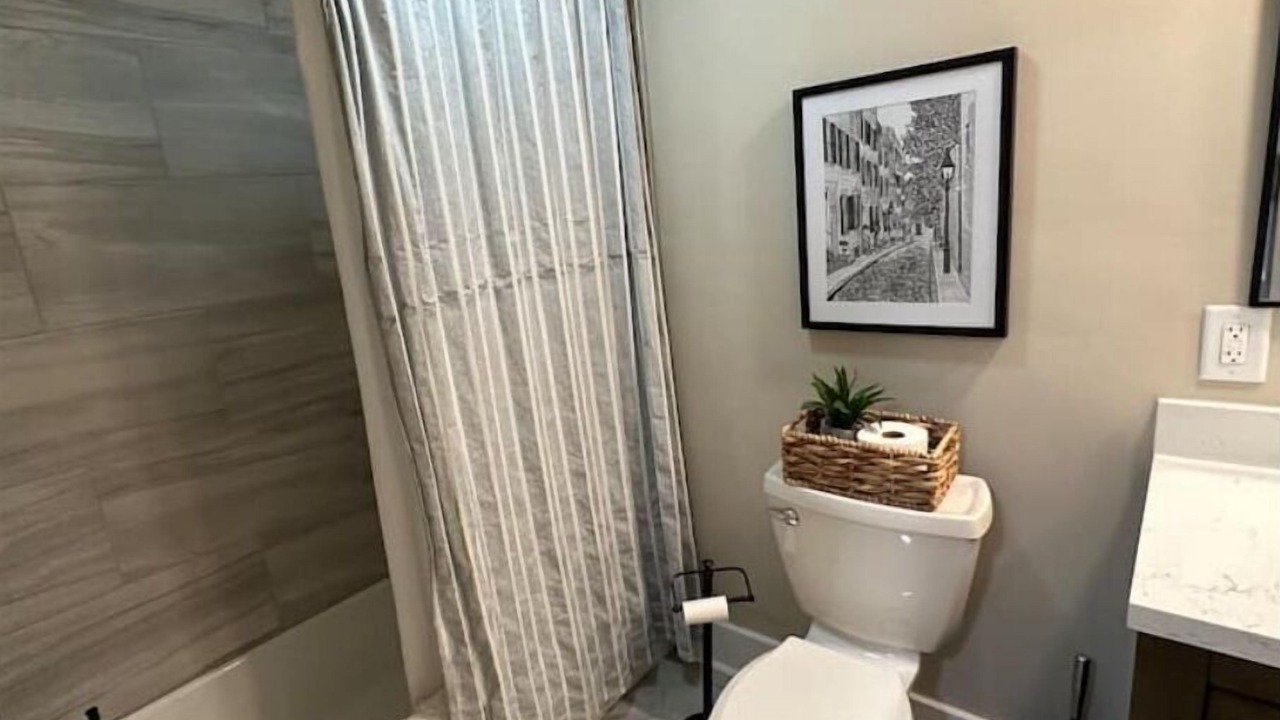 Photo of Bathroom in Mariah Hill