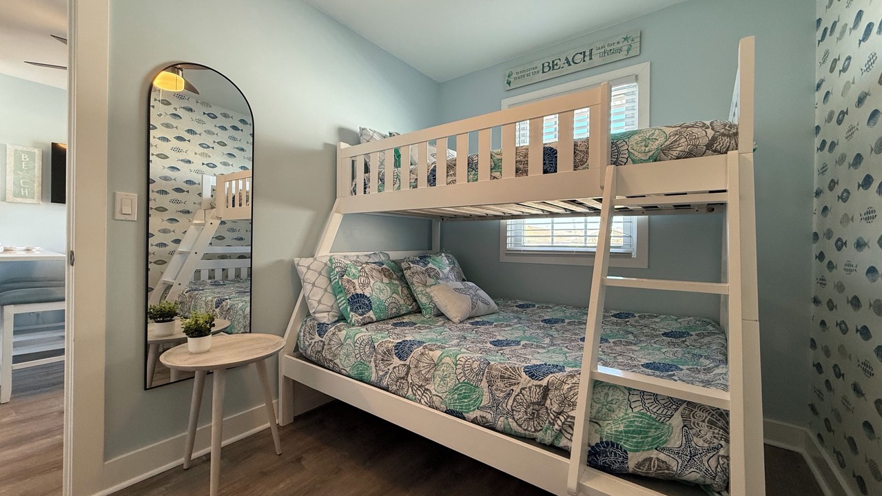 Photo of Bedroom in Seaside Heights