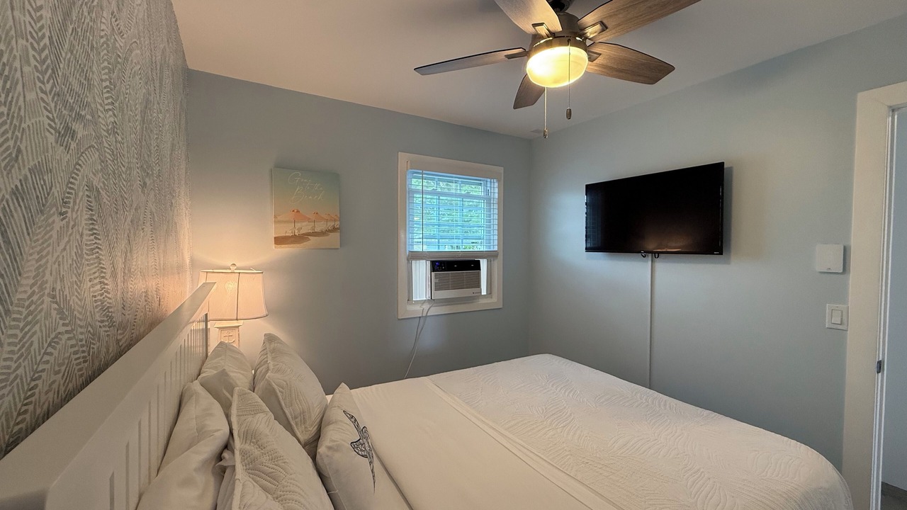 Photo of Bedroom in Seaside Heights