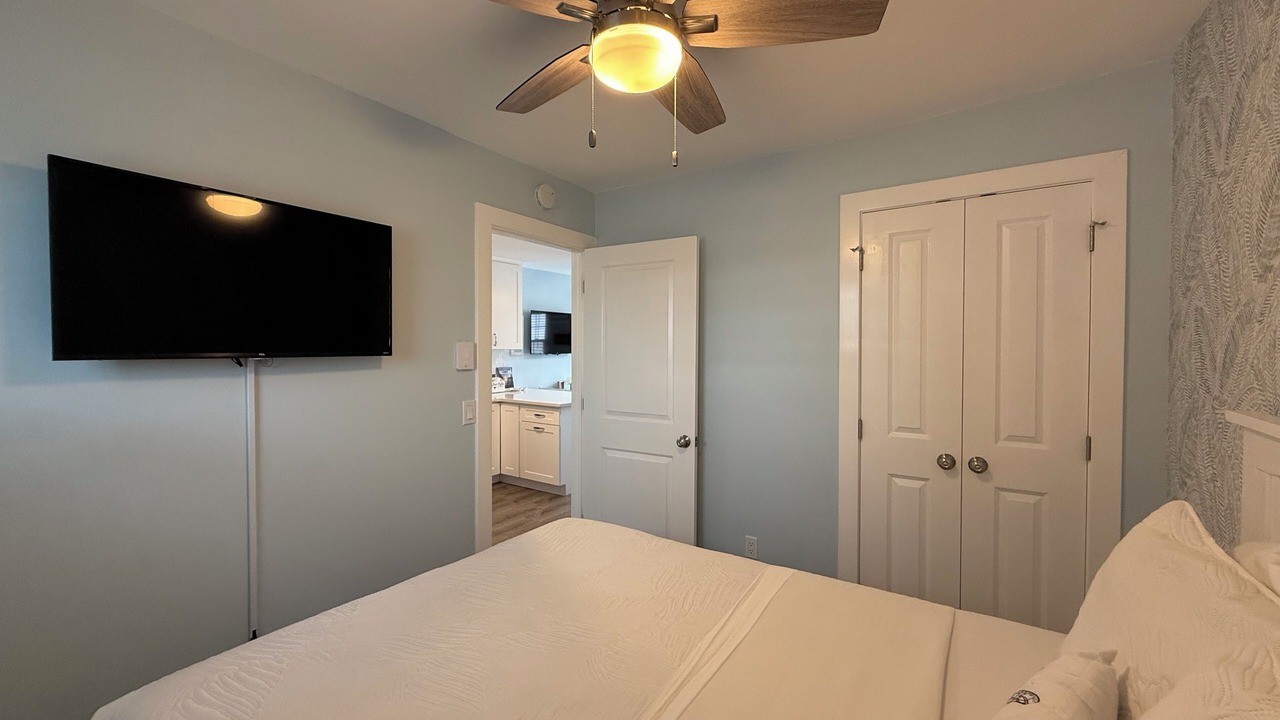 Photo of Bedroom in Seaside Heights