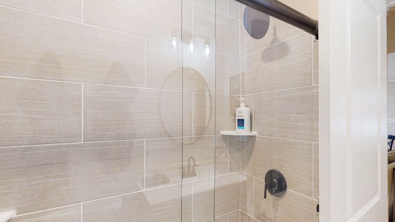 Photo of Bathroom in Edgewater