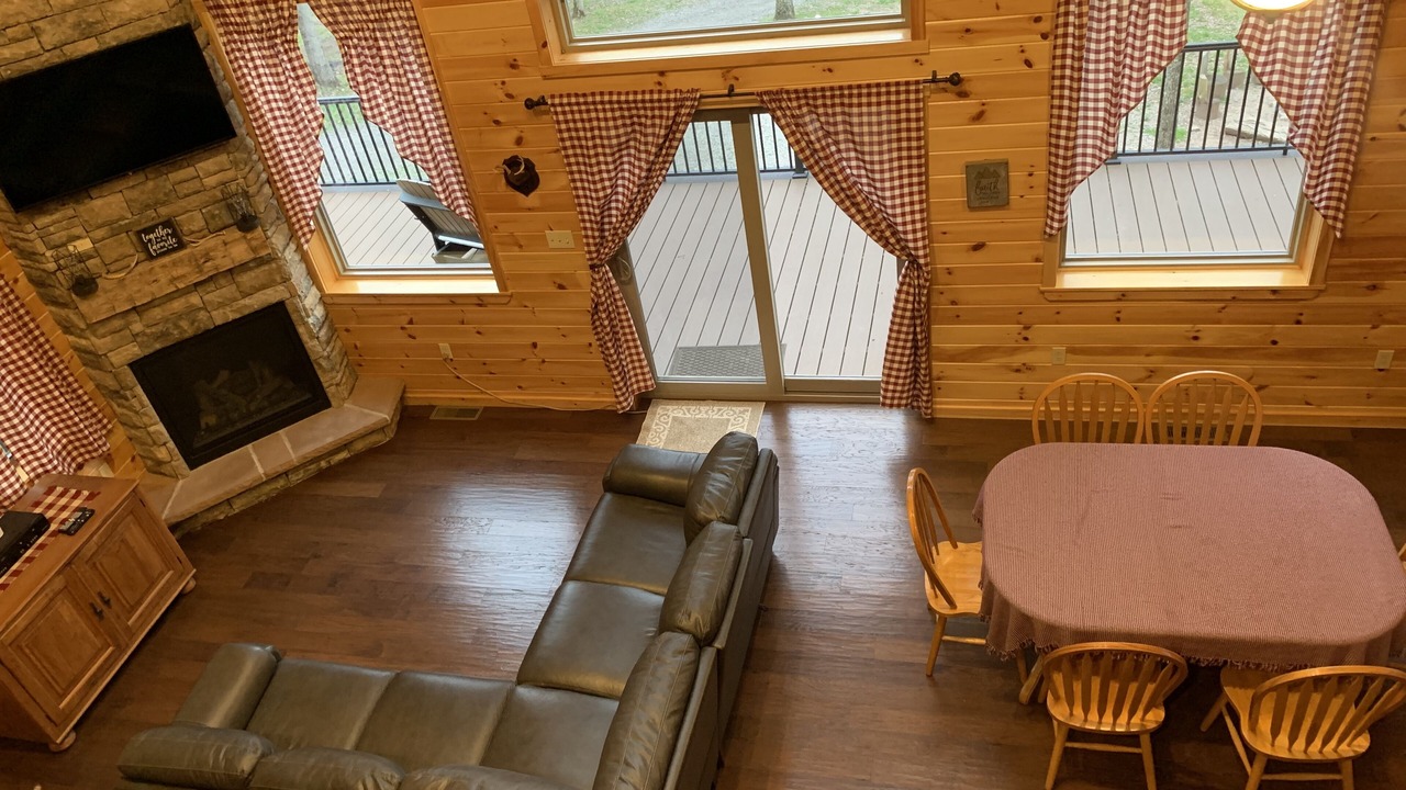 Photo of Livingroom in Cedar Run