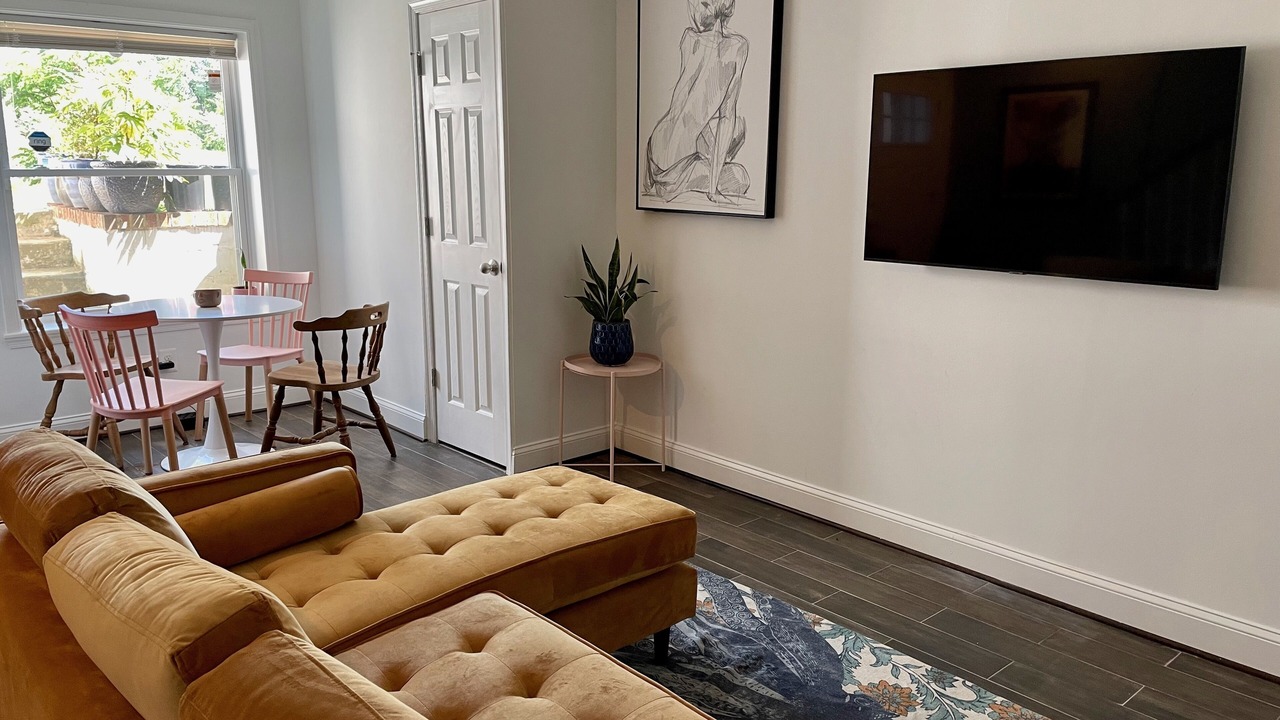 Photo of Livingroom in Central Northeast