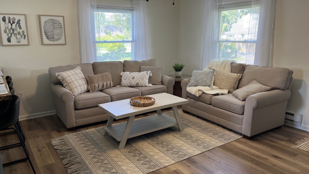 Photo of Livingroom in Avon Lake