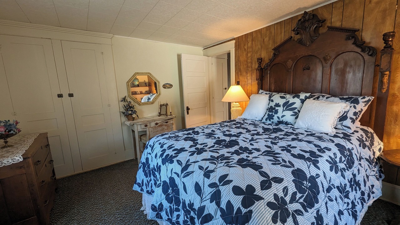 Photo of Bedroom in Harrisonville
