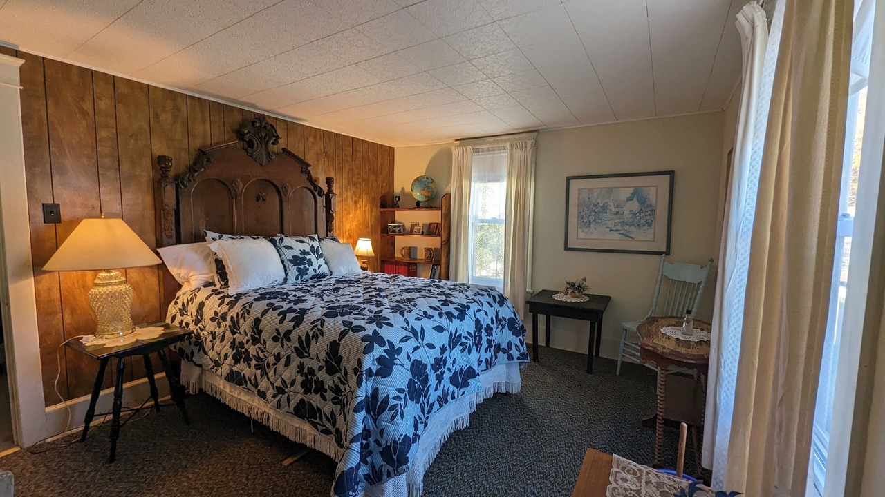 Photo of Bedroom in Harrisonville