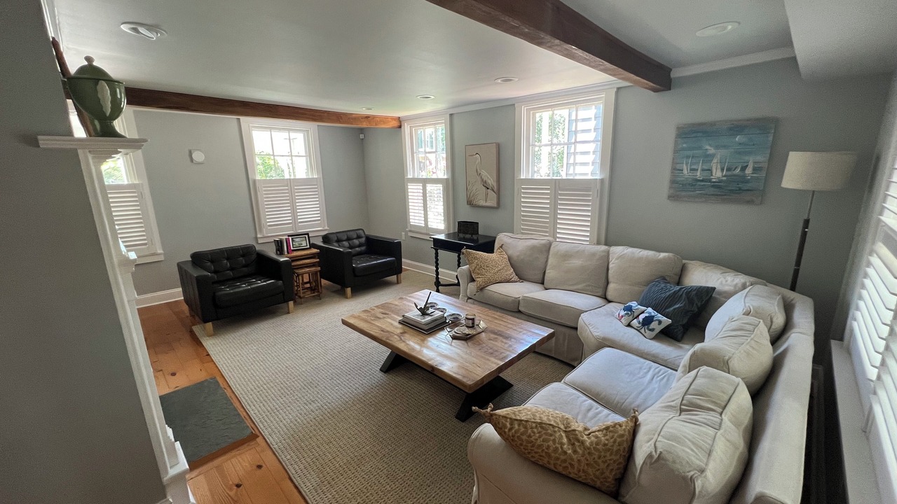 Photo of Livingroom in Chestertown