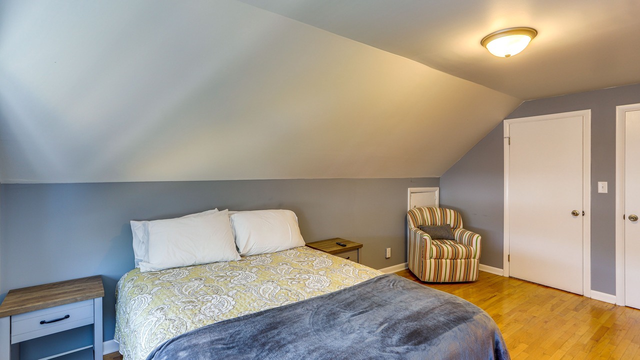Photo of Bedroom in Port Clinton