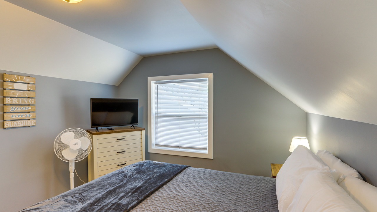 Photo of Bedroom in Port Clinton
