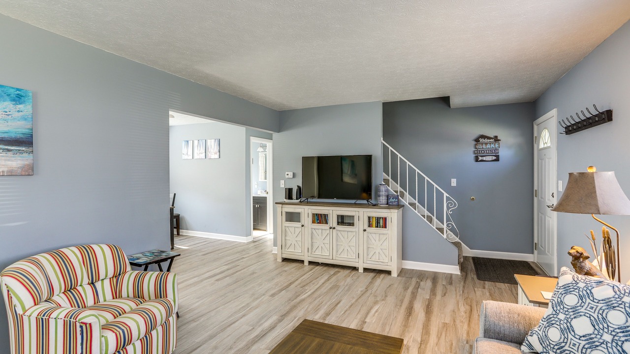 Photo of Livingroom in Port Clinton