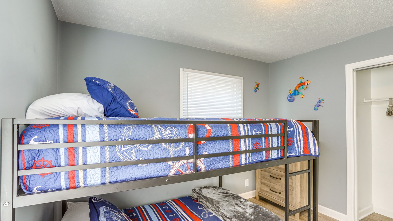 Photo of Bedroom in Port Clinton