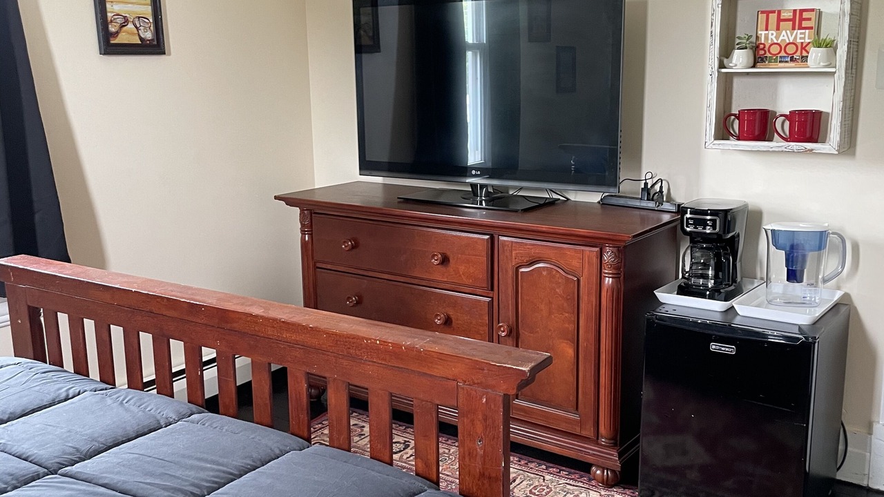 Photo of Bedroom in West Creek