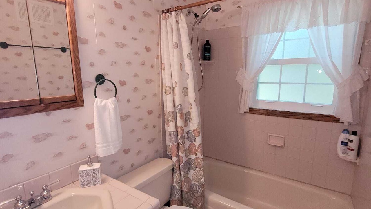Photo of Bathroom in Park Forest Village