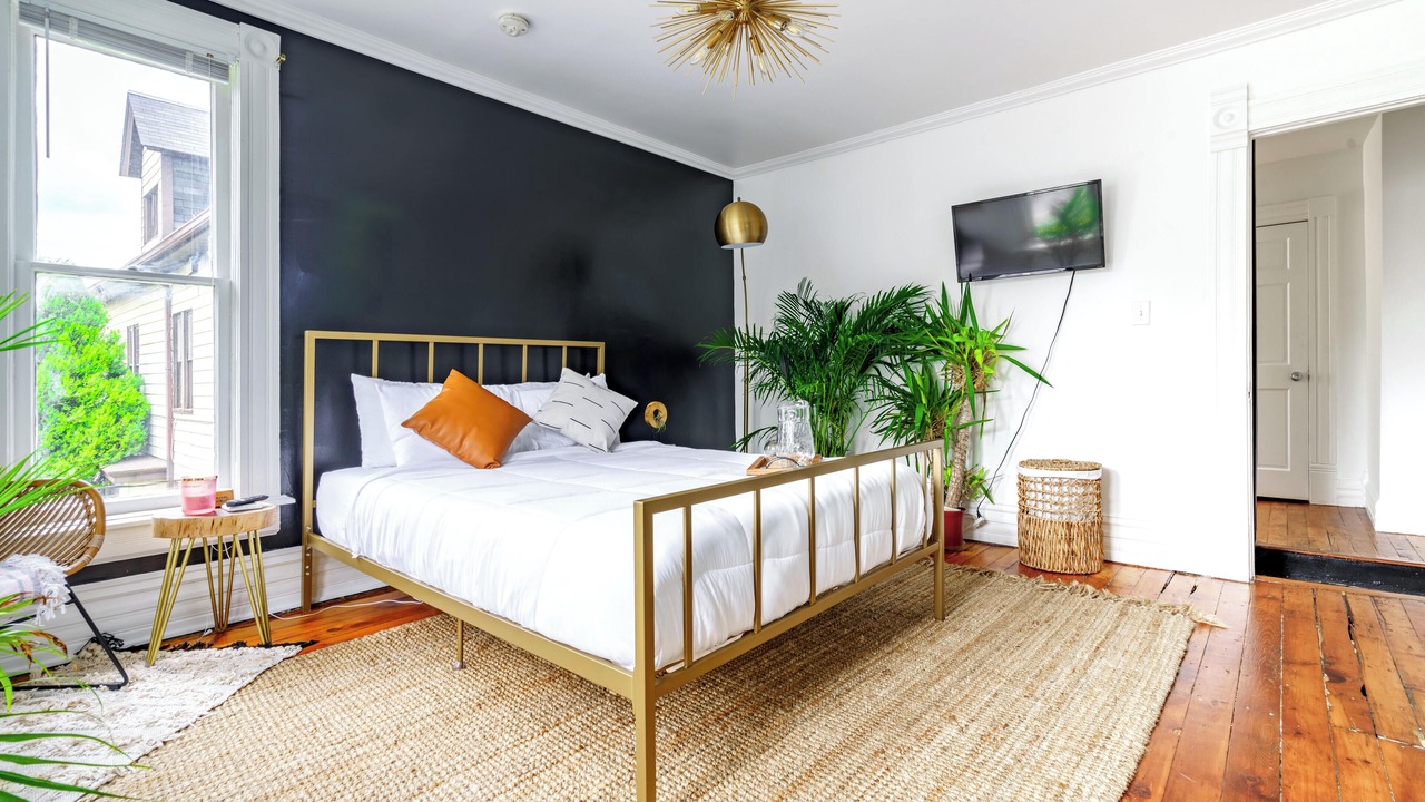 Photo of Bedroom in Victorian Village