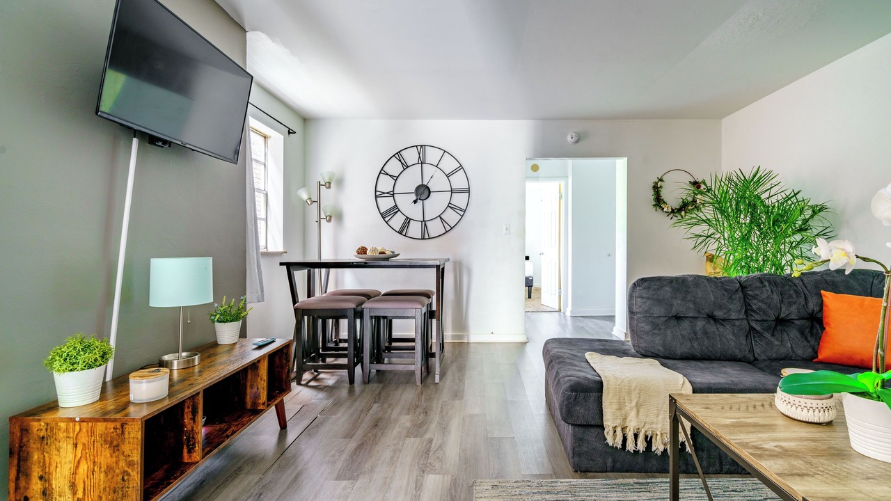 Photo of Livingroom in Victorian Village
