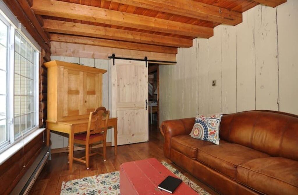 Photo of Livingroom in Snowbird