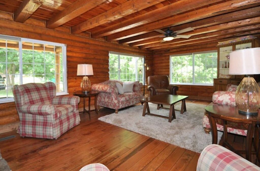 Photo of Livingroom in Snowbird