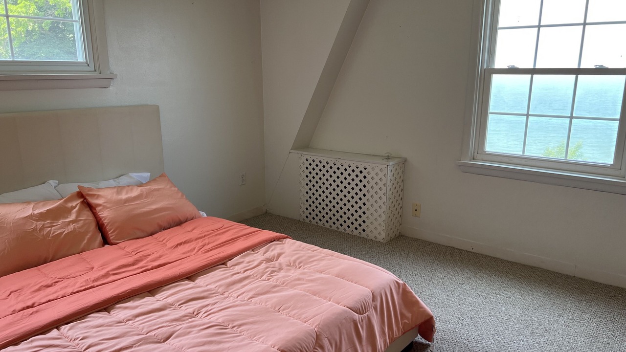 Photo of Bedroom in Erie County