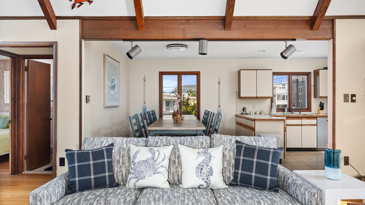 Photo of Livingroom in Harvey Cedars