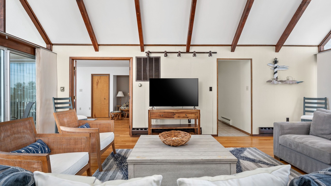 Photo of Livingroom in Harvey Cedars