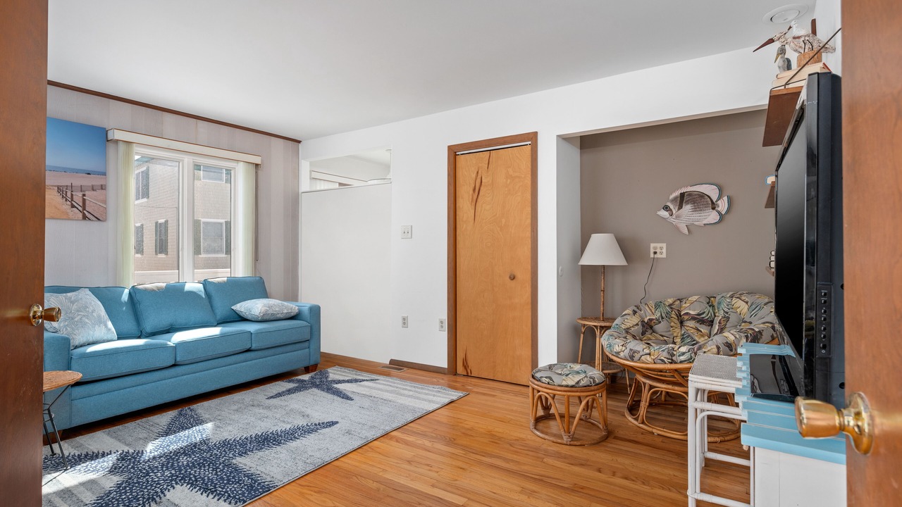 Photo of Livingroom in Harvey Cedars