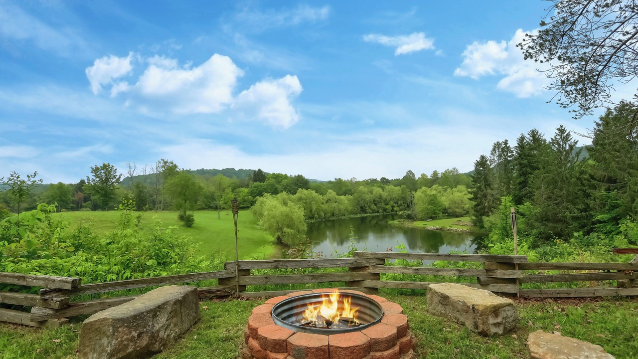 Photo of Outdoor in Branchton
